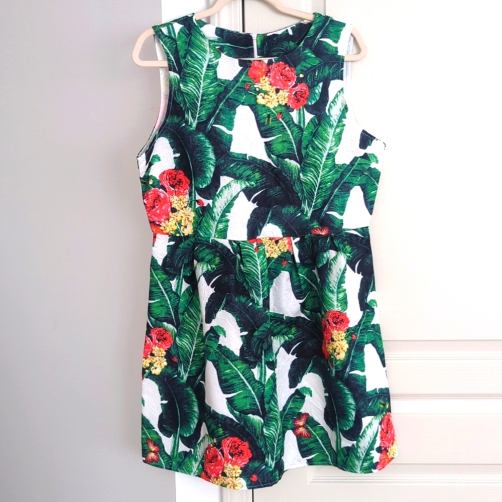 Leafy floral print dress